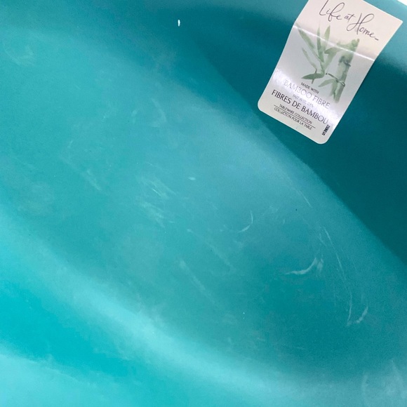 NWOT. Serving Trays (2), teal or turquoise in colour. - Picture 2 of 5